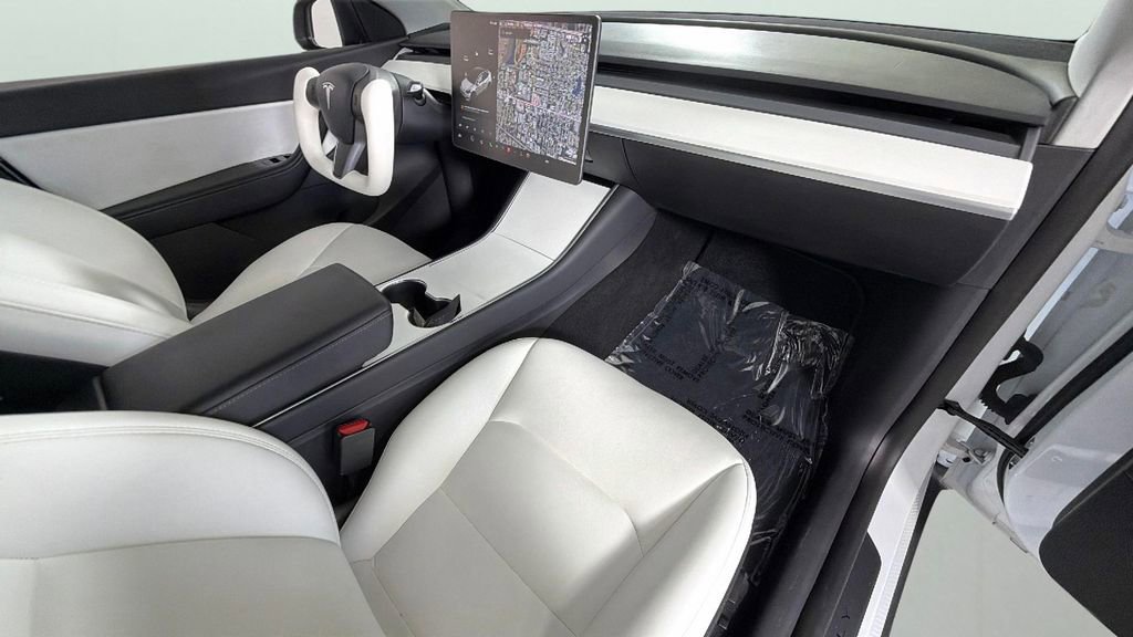 Used 2020 Tesla Model Y Long Range AWD/4WD image 33