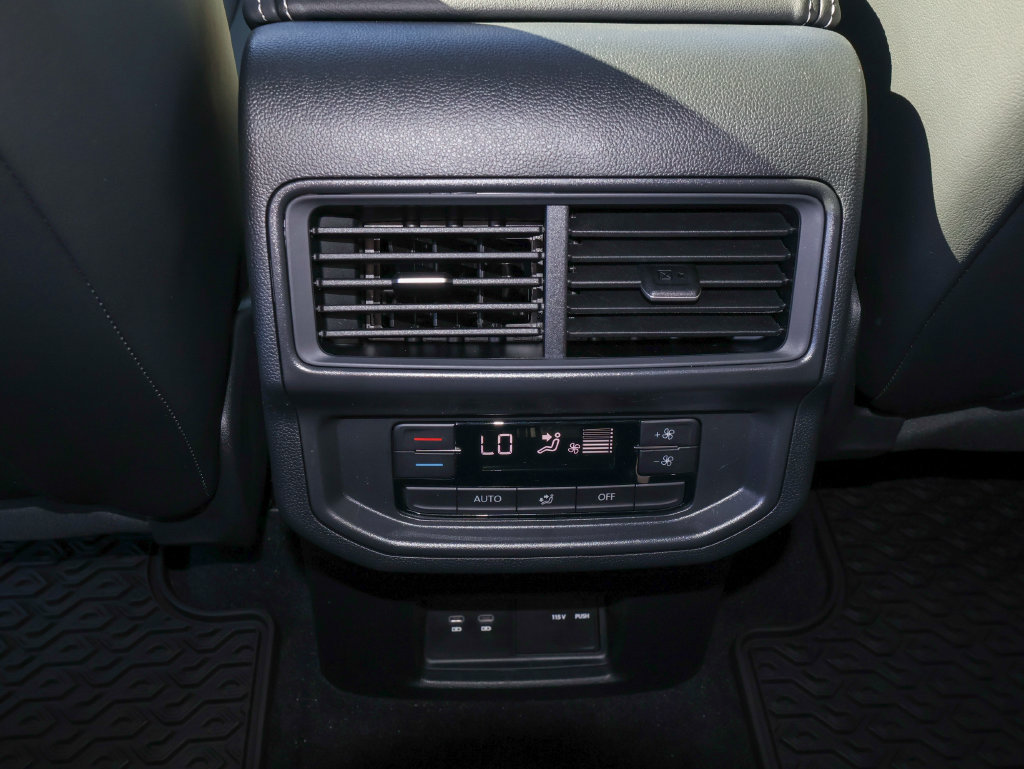 New 2027 Volkswagen Atlas SE AWD/4WD image 18