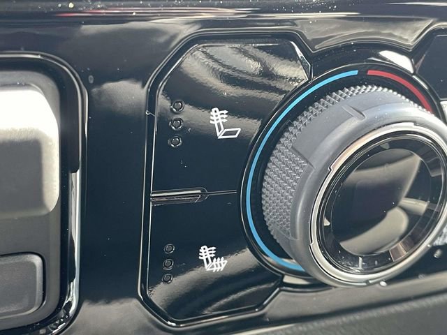 Used 2023 Chevrolet Silverado 1500 RST w/ LPO, Dark Essentials Package image 21