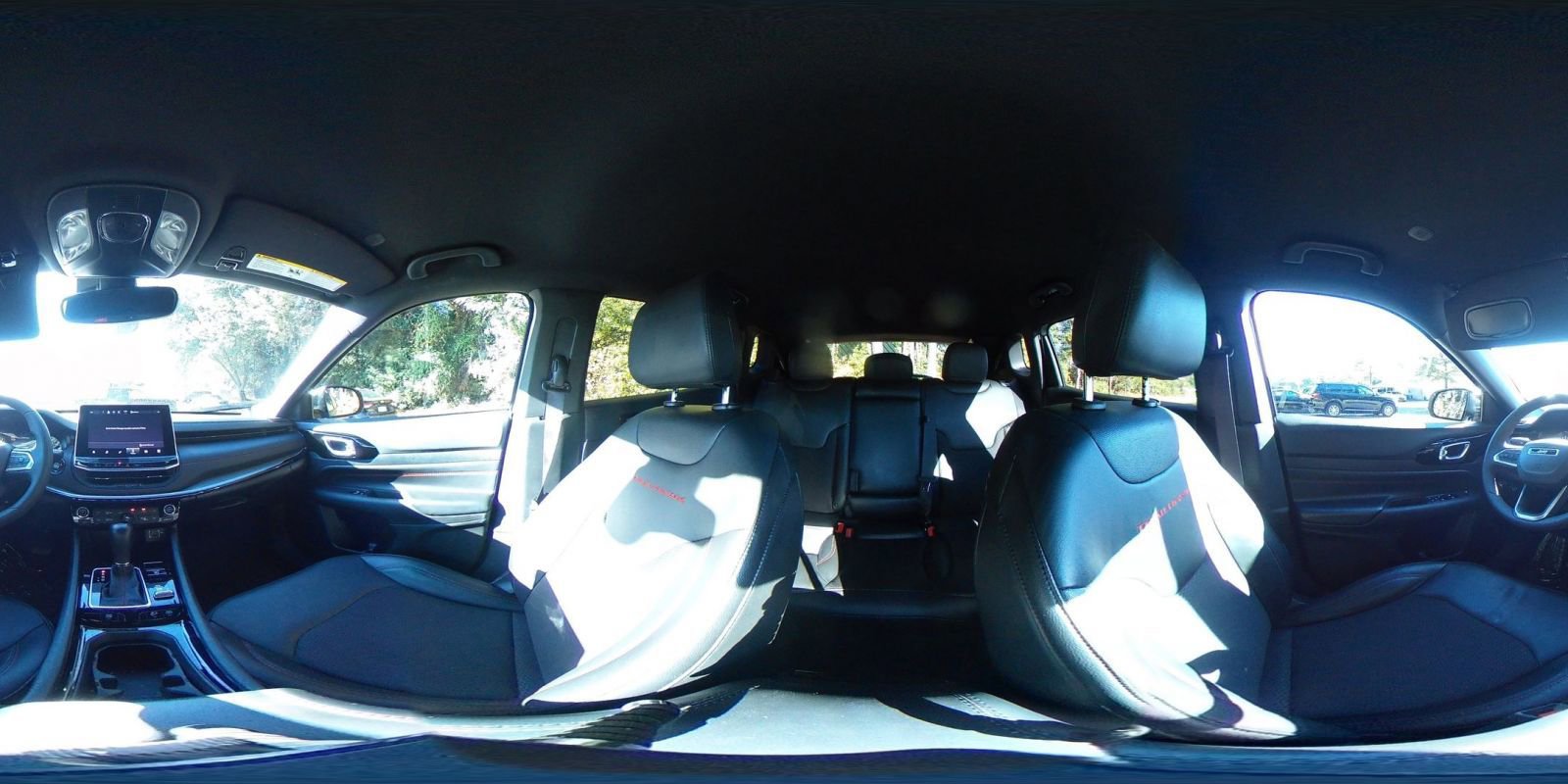 Used 2025 Jeep Compass Trailhawk image 42