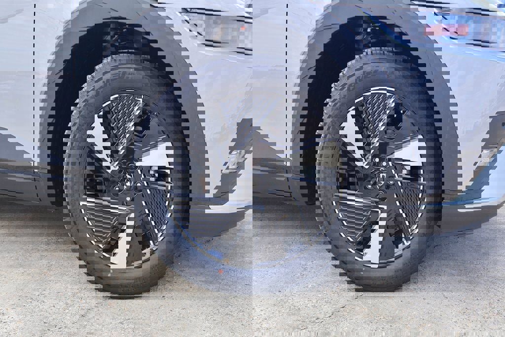 New 2026 Hyundai Ioniq 5 SE image 30