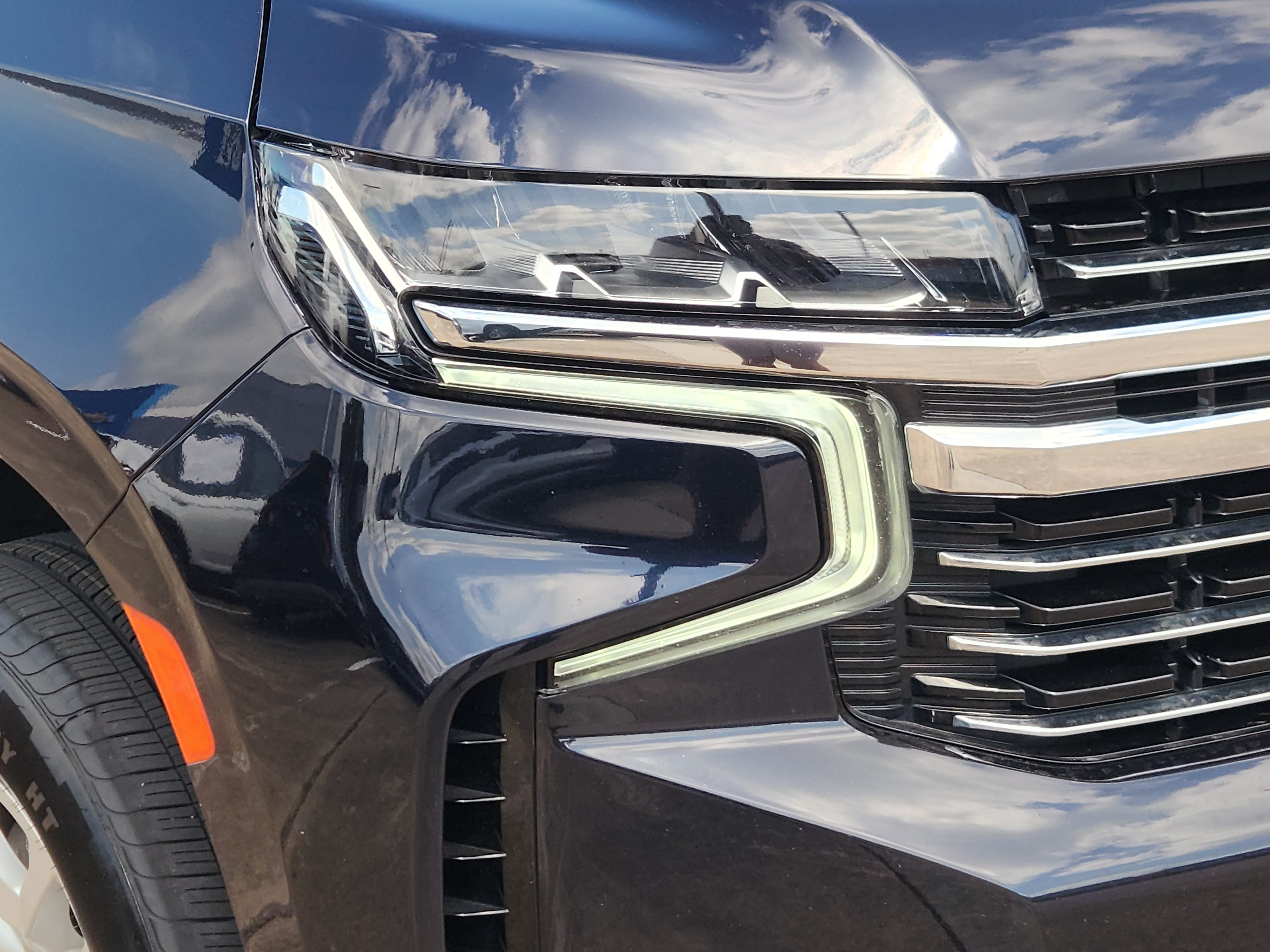 Certified 2024 Chevrolet Suburban LT AWD/4WD image 10