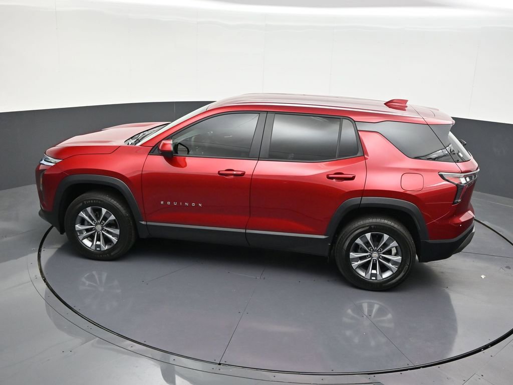 Used 2026 Chevrolet Equinox LT FWD image 19