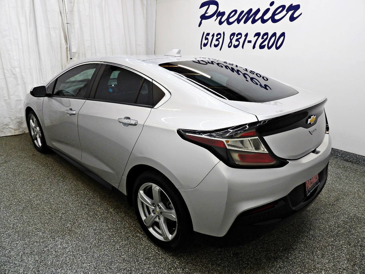 Used 2016 Chevrolet Volt LT w/ Comfort Package FWD image 4