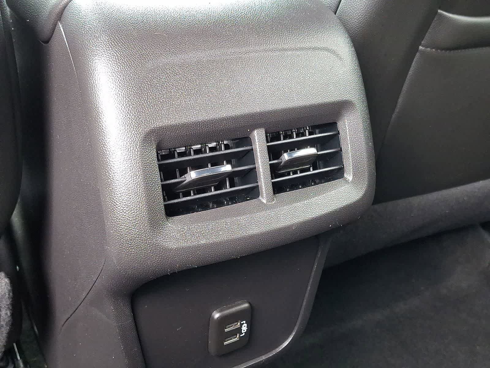 Used 2024 Chevrolet Equinox RS FWD image 26