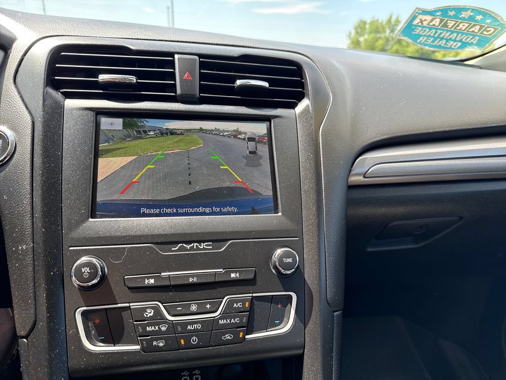Used 2019 Ford Fusion SE w/ Equipment Group 151A FWD image 19
