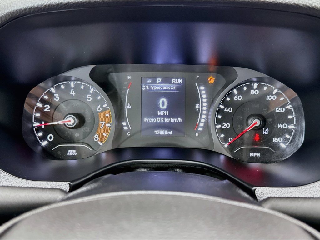 Used 2022 Jeep Compass Latitude FWD image 32