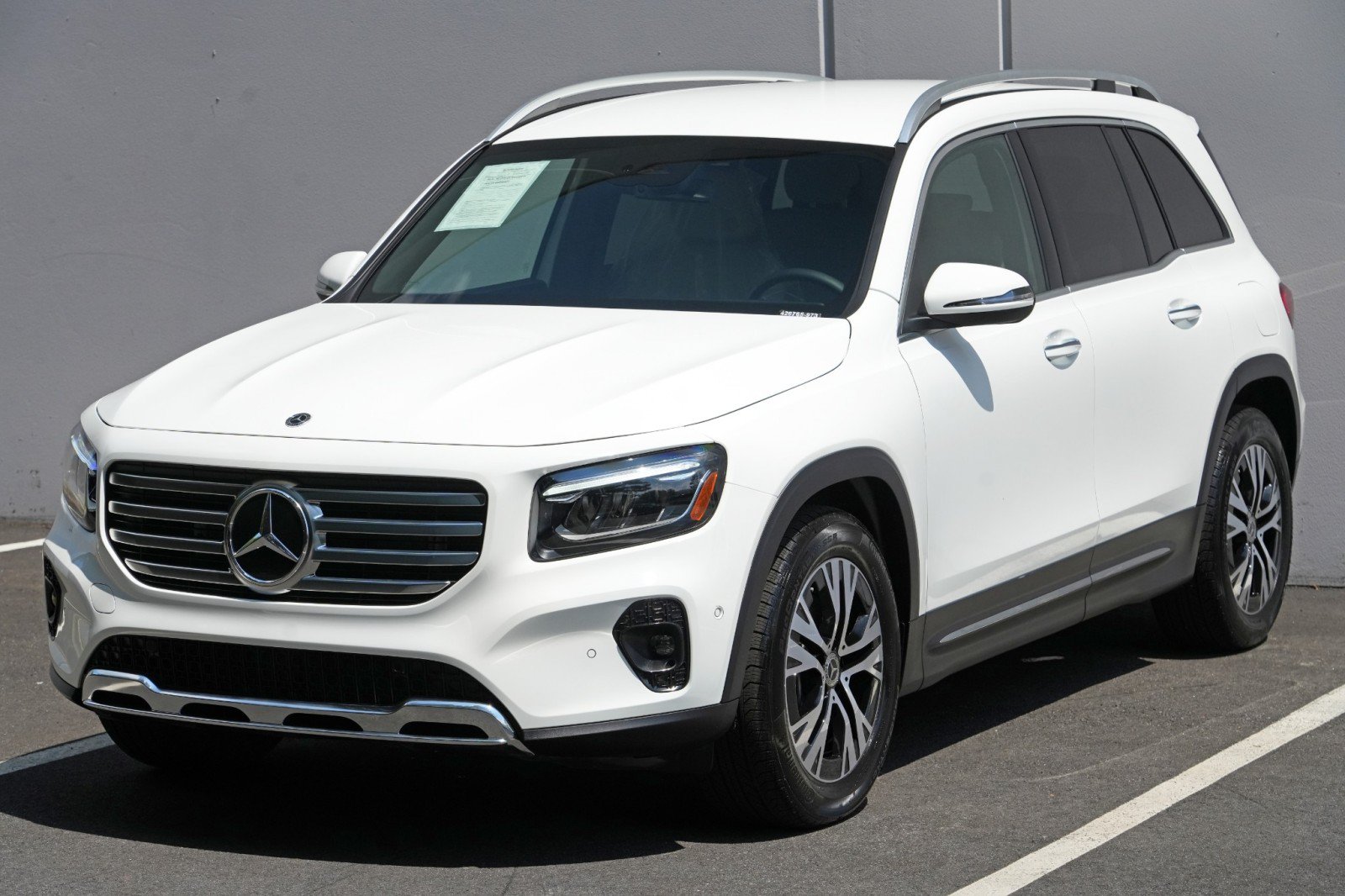 Used 2025 Mercedes-Benz GLB 250 image 48