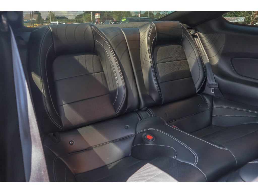 Used 2022 Ford Mustang GT Premium w/ Equipment Group 401A RWD image 17