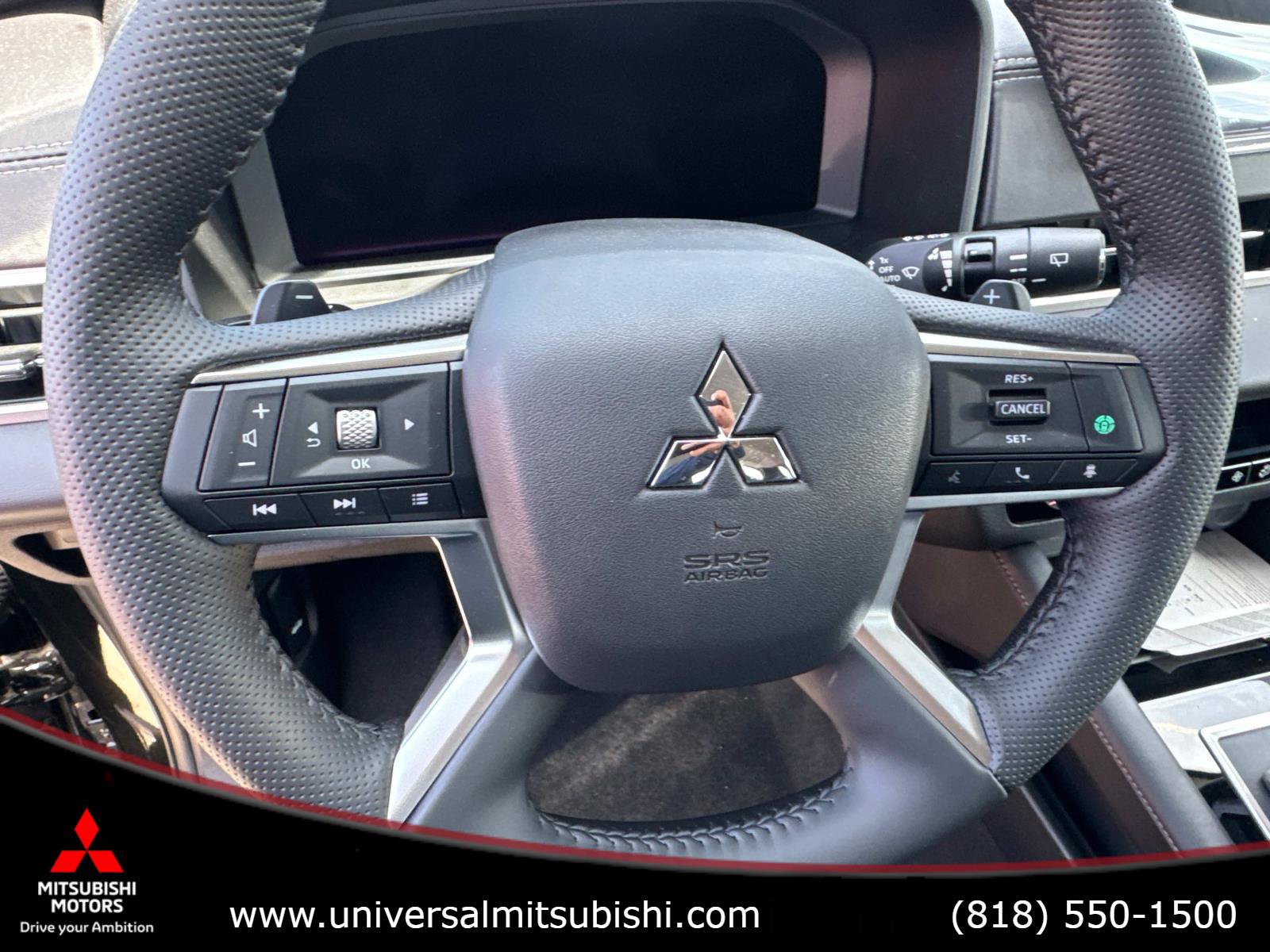 New 2025 Mitsubishi Outlander 4WD Plug-In Hybrid image 17