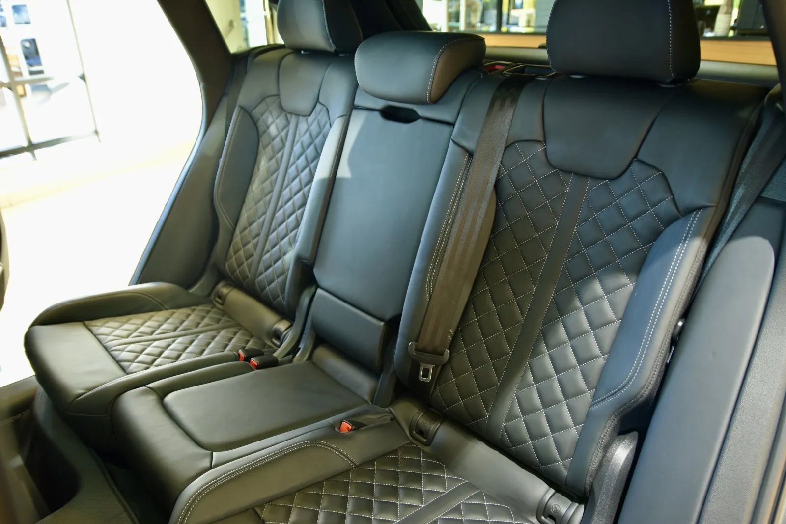Used 2024 Audi SQ5 Premium Plus AWD/4WD image 21