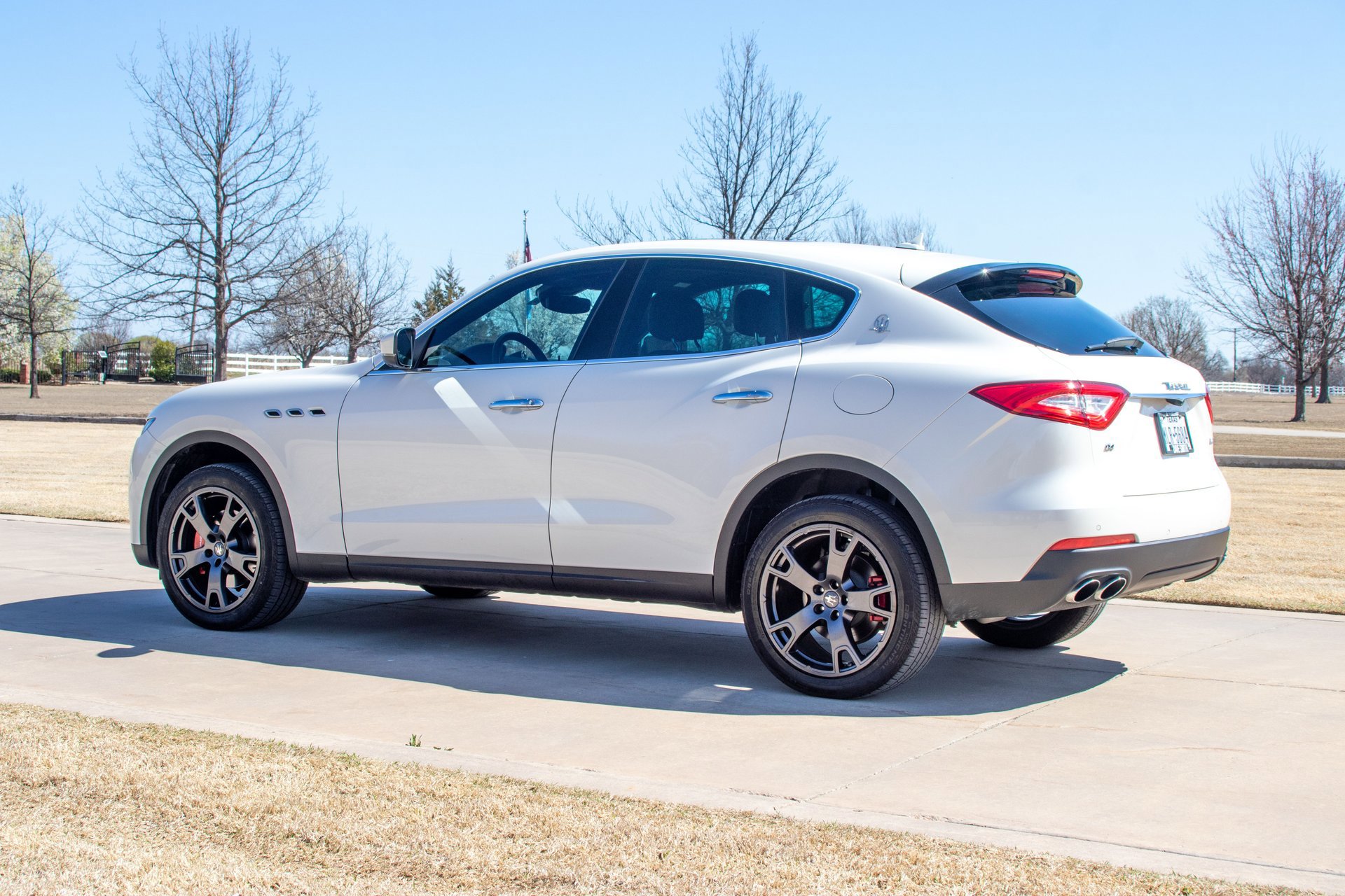Used 2018 Maserati Levante image 27