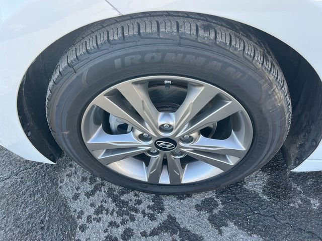 Used 2017 Hyundai Elantra Value Edition image 12