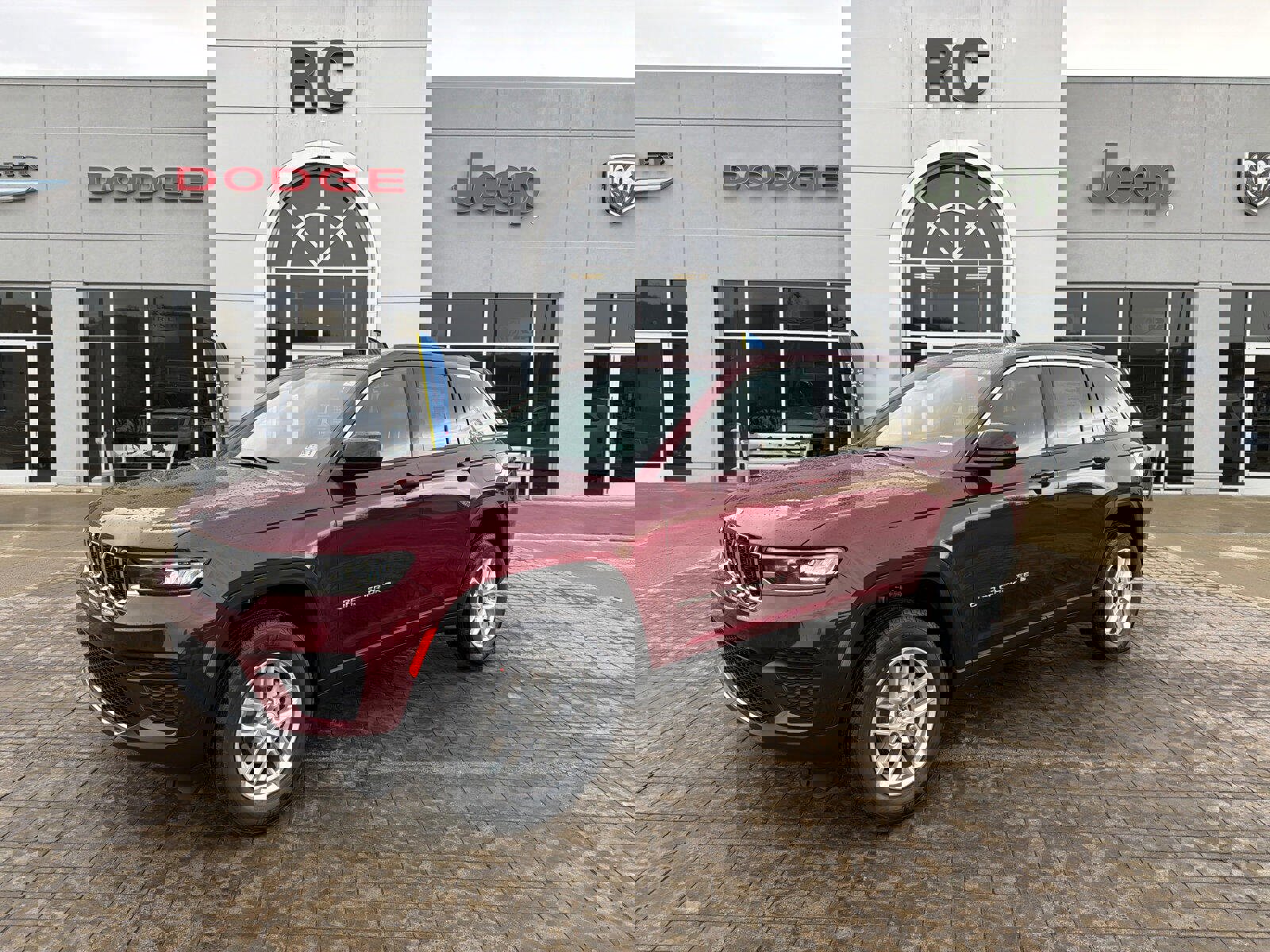 New 2026 Jeep Grand Cherokee Laredo X image 4