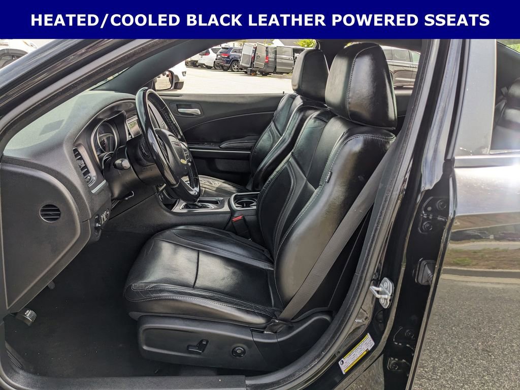 Used 2020 Dodge Charger SXT w/ Leather Interior Group image 4