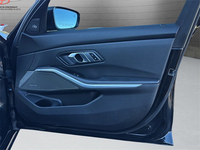 Used 2019 BMW 330i xDrive Sedan w/ Premium Package image 29