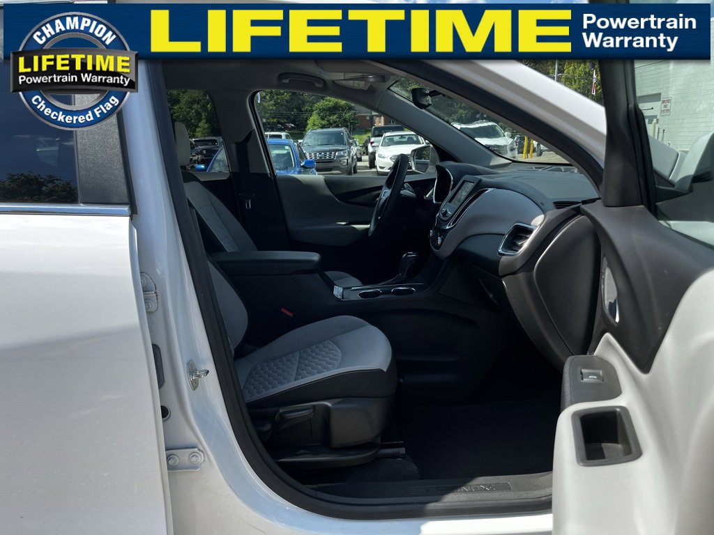 Used 2021 Chevrolet Equinox LT image 30