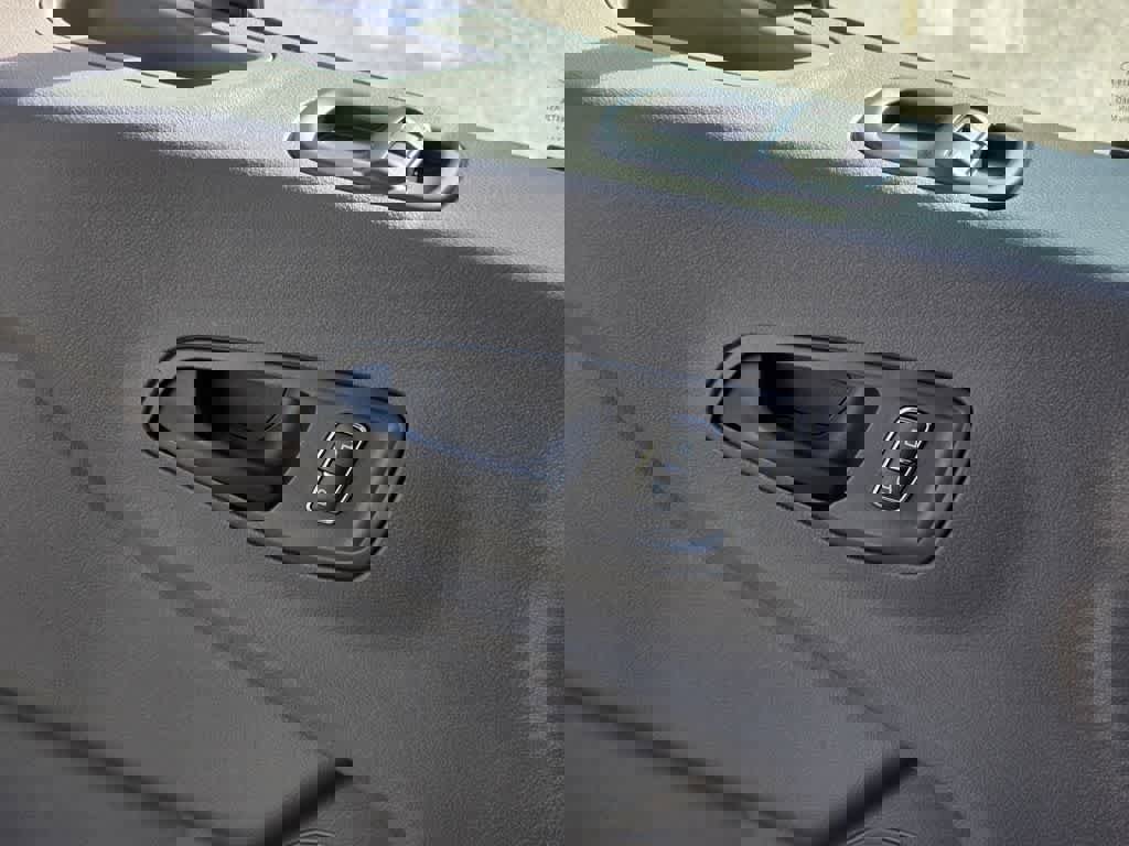 New 2026 Ford Transit 250 148 Medium Roof image 17