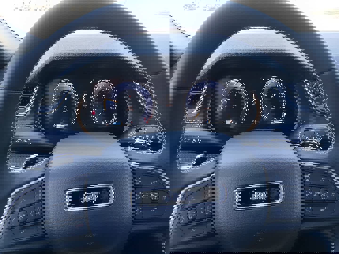 New 2025 Jeep Grand Cherokee L Laredo w/ Luxury Tech Group I image 31