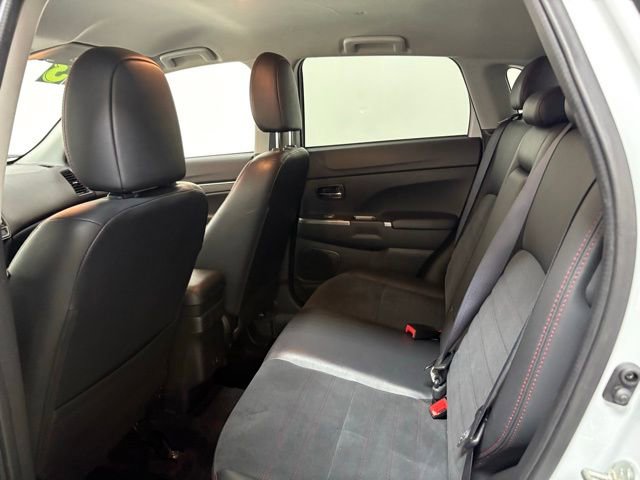 Used 2023 Mitsubishi Outlander Sport SE image 20