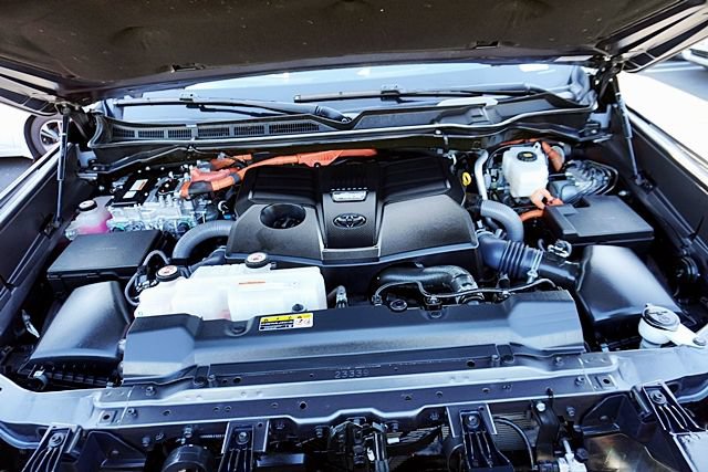 Used 2022 Toyota Tundra Capstone AWD/4WD image 18