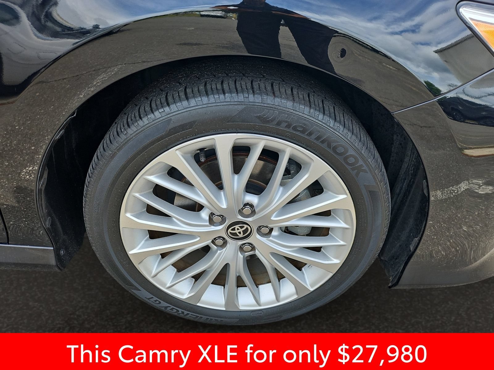 Used 2020 Toyota Camry XLE FWD image 41
