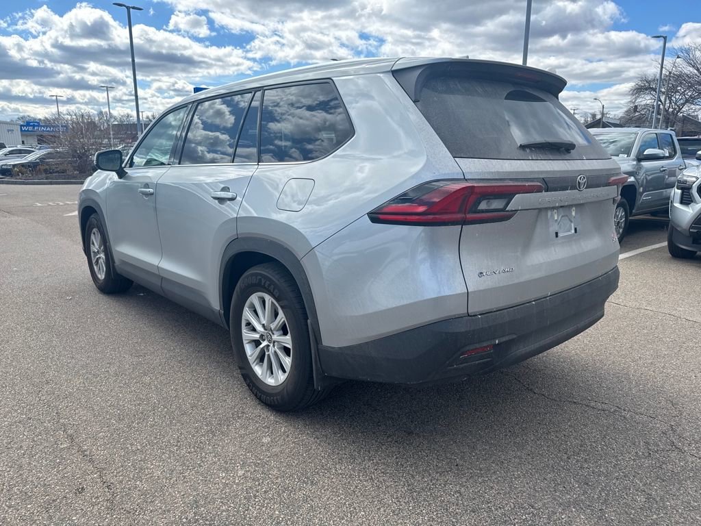 Used 2026 Toyota Grand Highlander XLE image 5