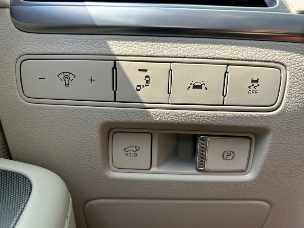 Used 2020 Hyundai Palisade Limited image 20