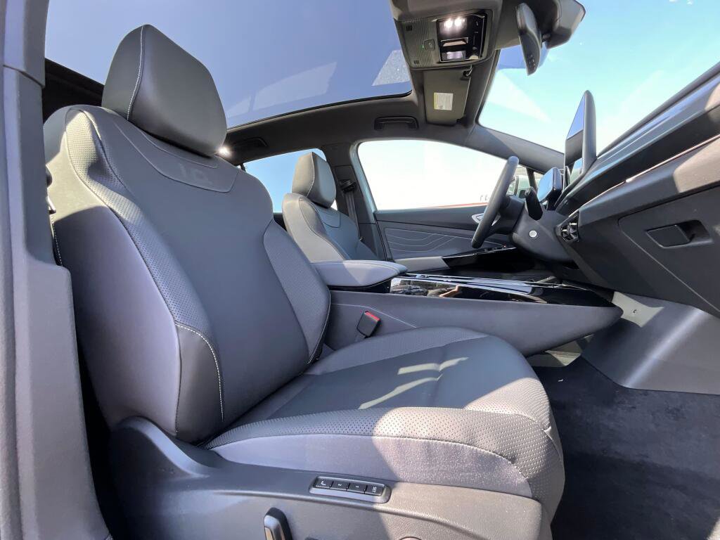 New 2026 Volkswagen ID.4 Pro S Plus AWD/4WD image 12