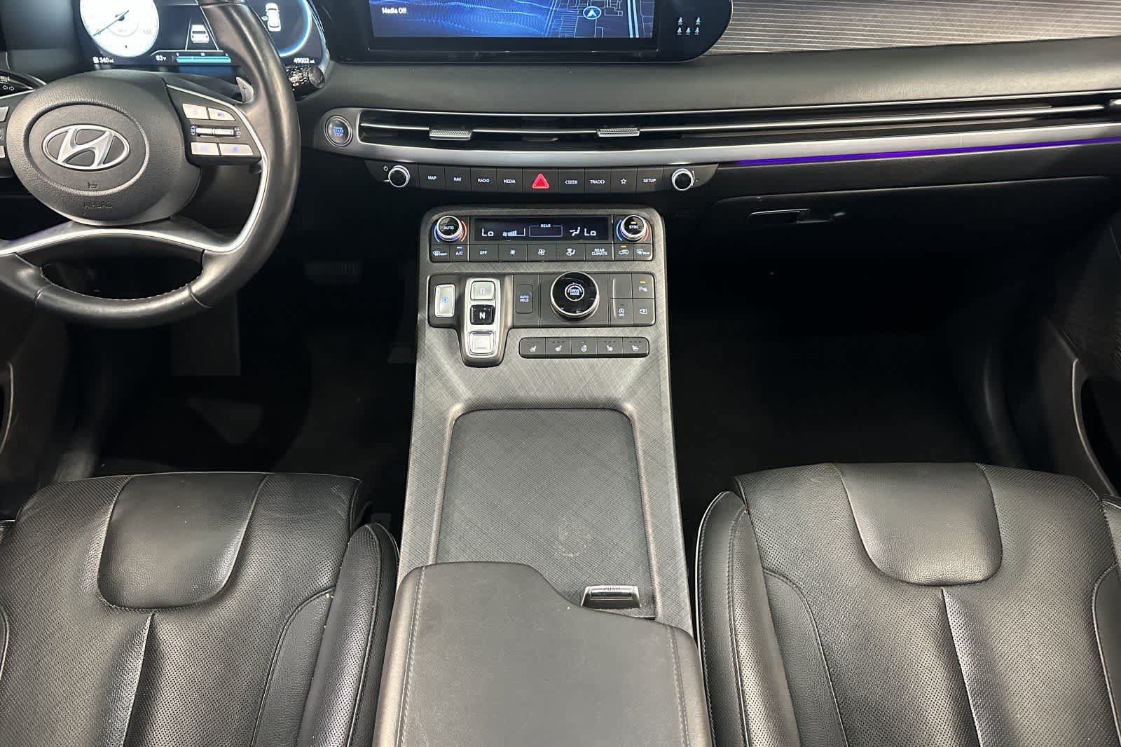 Used 2024 Hyundai Palisade Limited FWD image 4