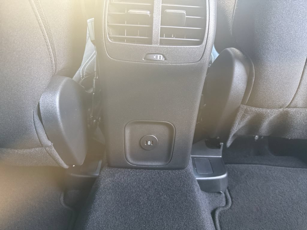 Used 2024 Ford Escape Active AWD/4WD image 40