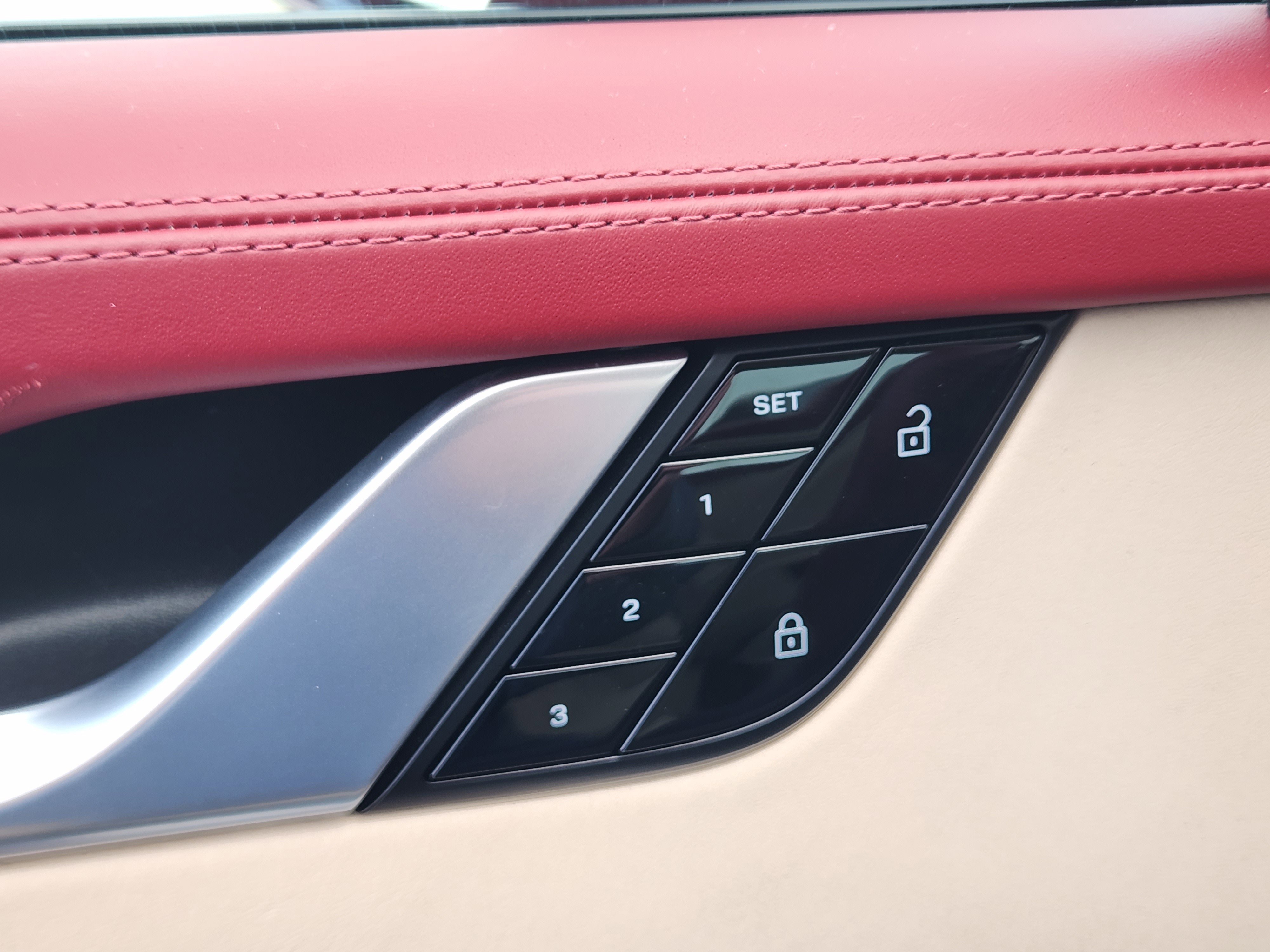 Used 2021 Porsche 911 Targa 4S Heritage Design image 31