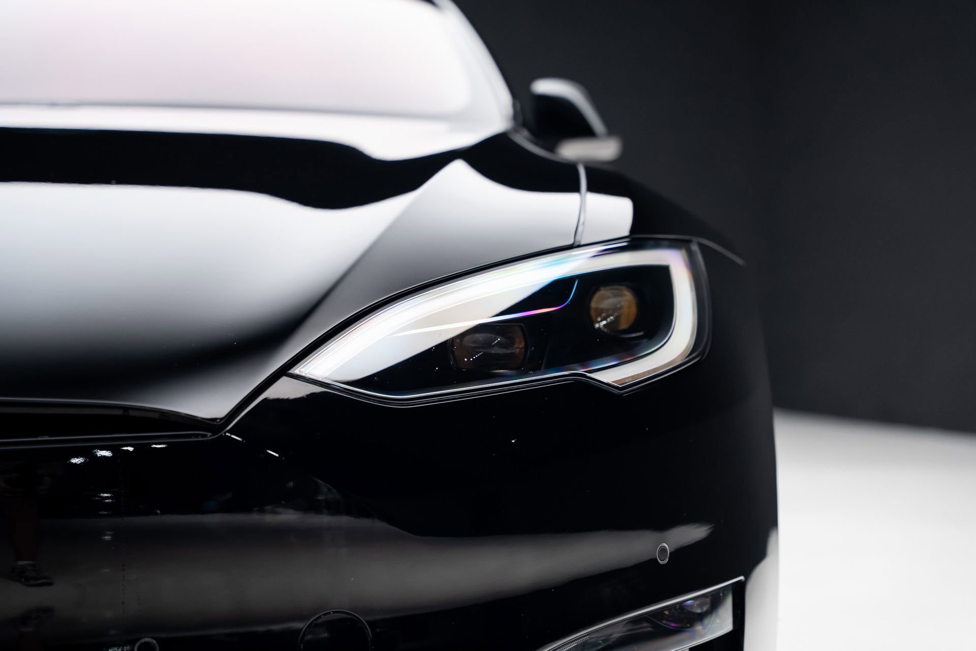 Used 2022 Tesla Model S Plaid image 10