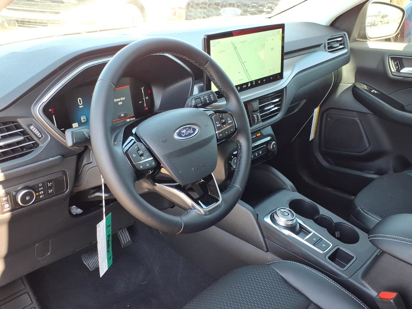 New 2026 Ford Escape SE FWD image 8