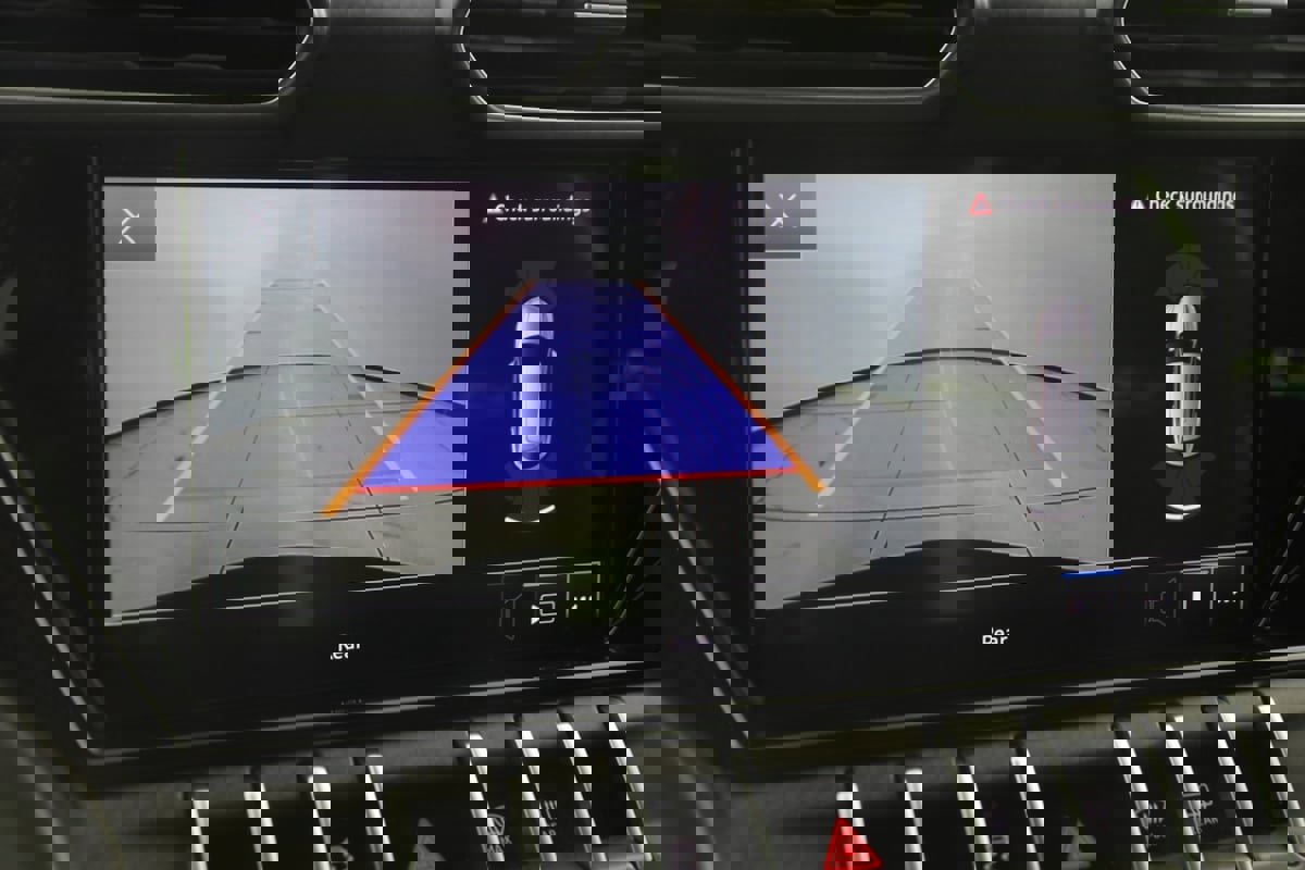 Used 2022 Lamborghini Urus image 10