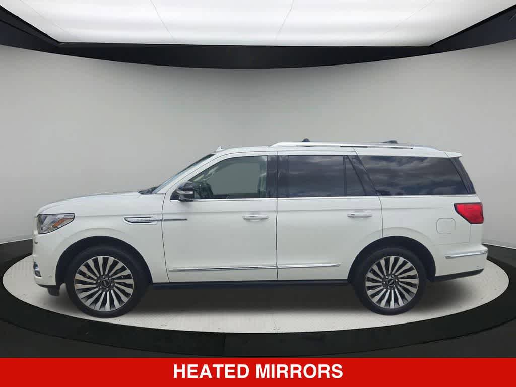 Used 2021 Lincoln Navigator Reserve w/ Luxury Package AWD/4WD image 3
