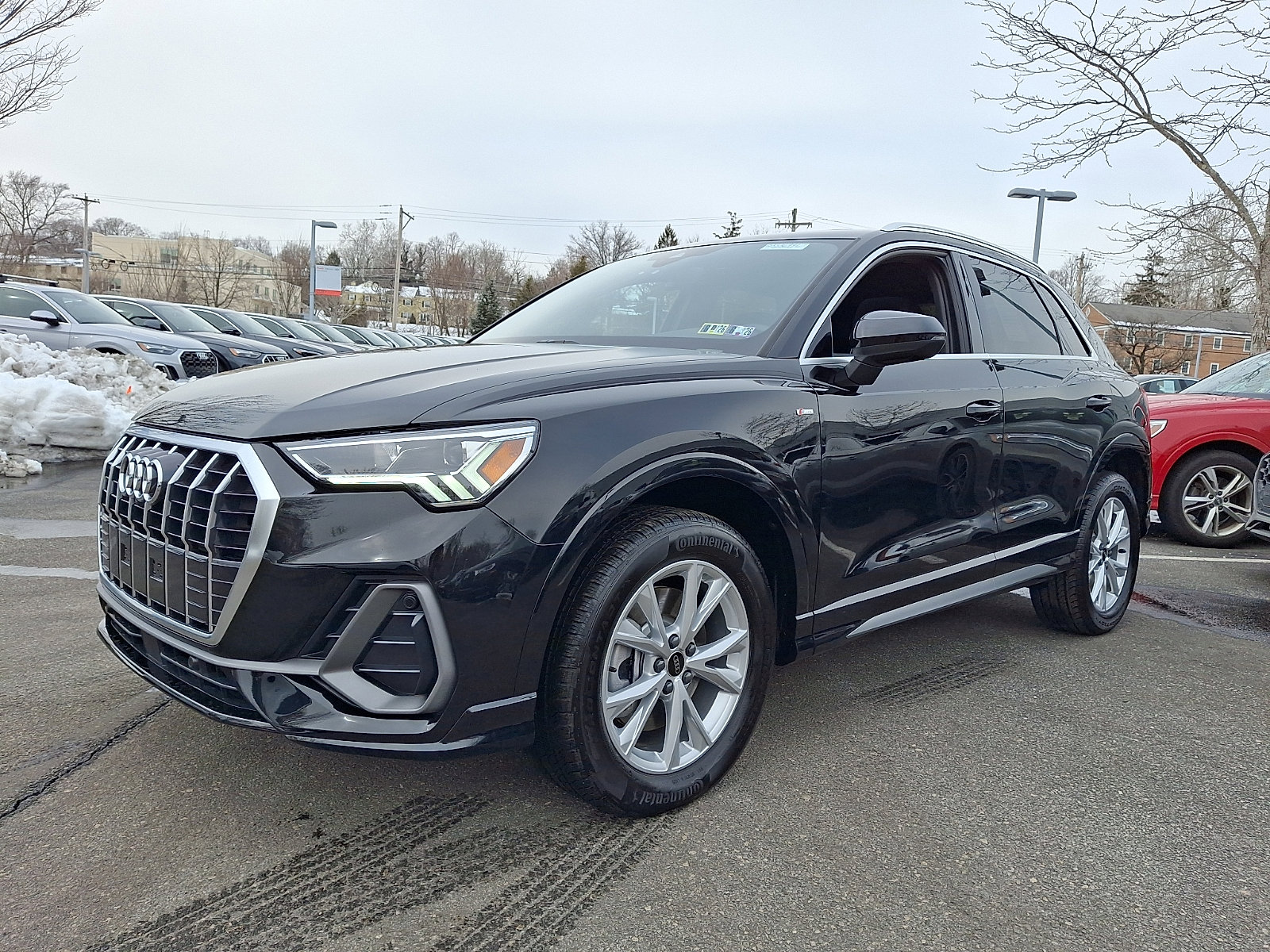 Certified 2025 Audi Q3 2.0T Premium Plus w/ Premium Plus Package AWD/4WD image 3