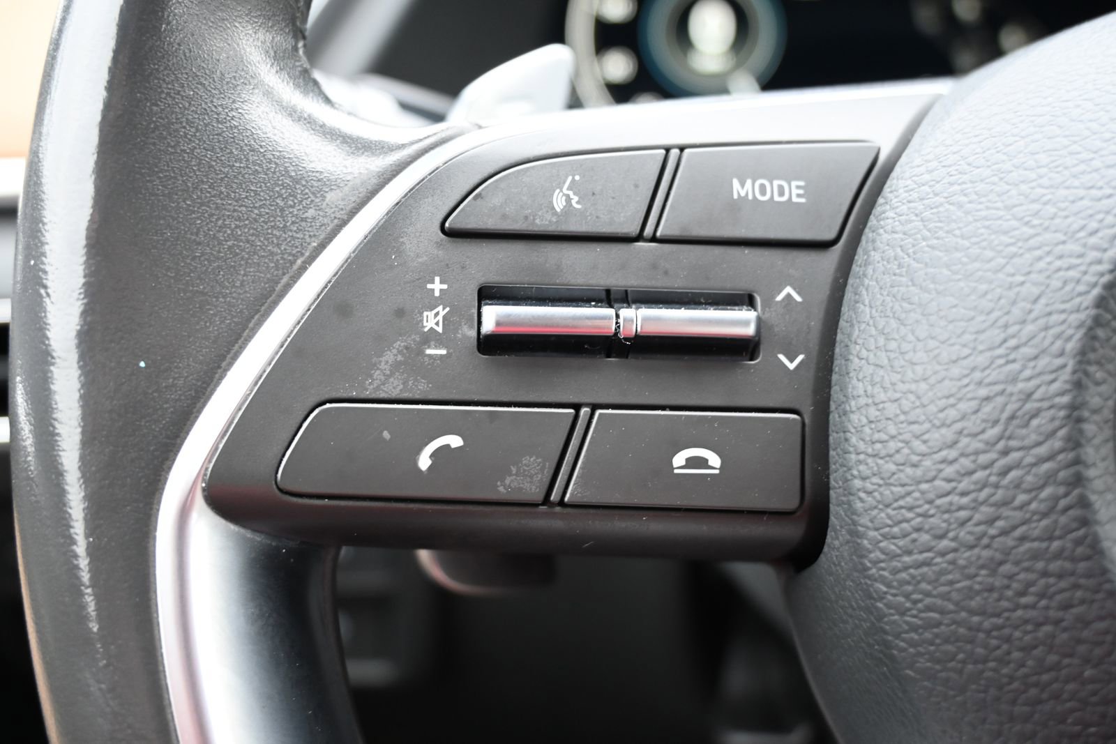 Used 2023 Hyundai Sonata Limited w/ Cargo Package image 10