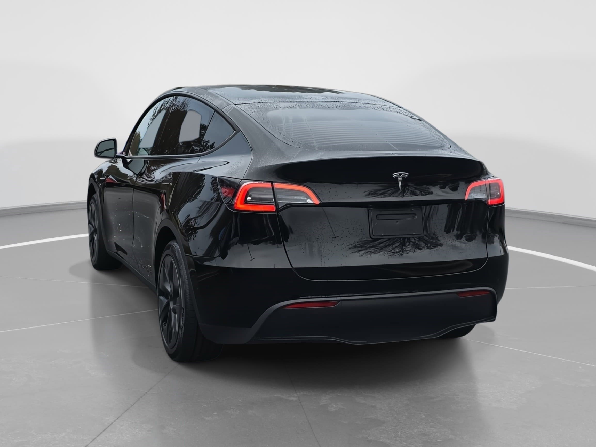 Used 2025 Tesla Model Y Long Range image 7