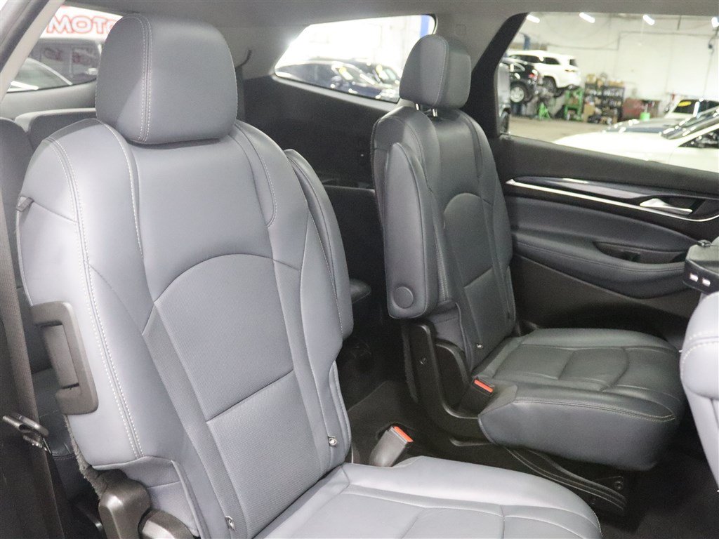 Used 2021 Buick Enclave Premium w/ Sun and Sites Package AWD/4WD image 23