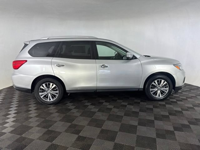 Used 2019 Nissan Pathfinder SV AWD/4WD image 4