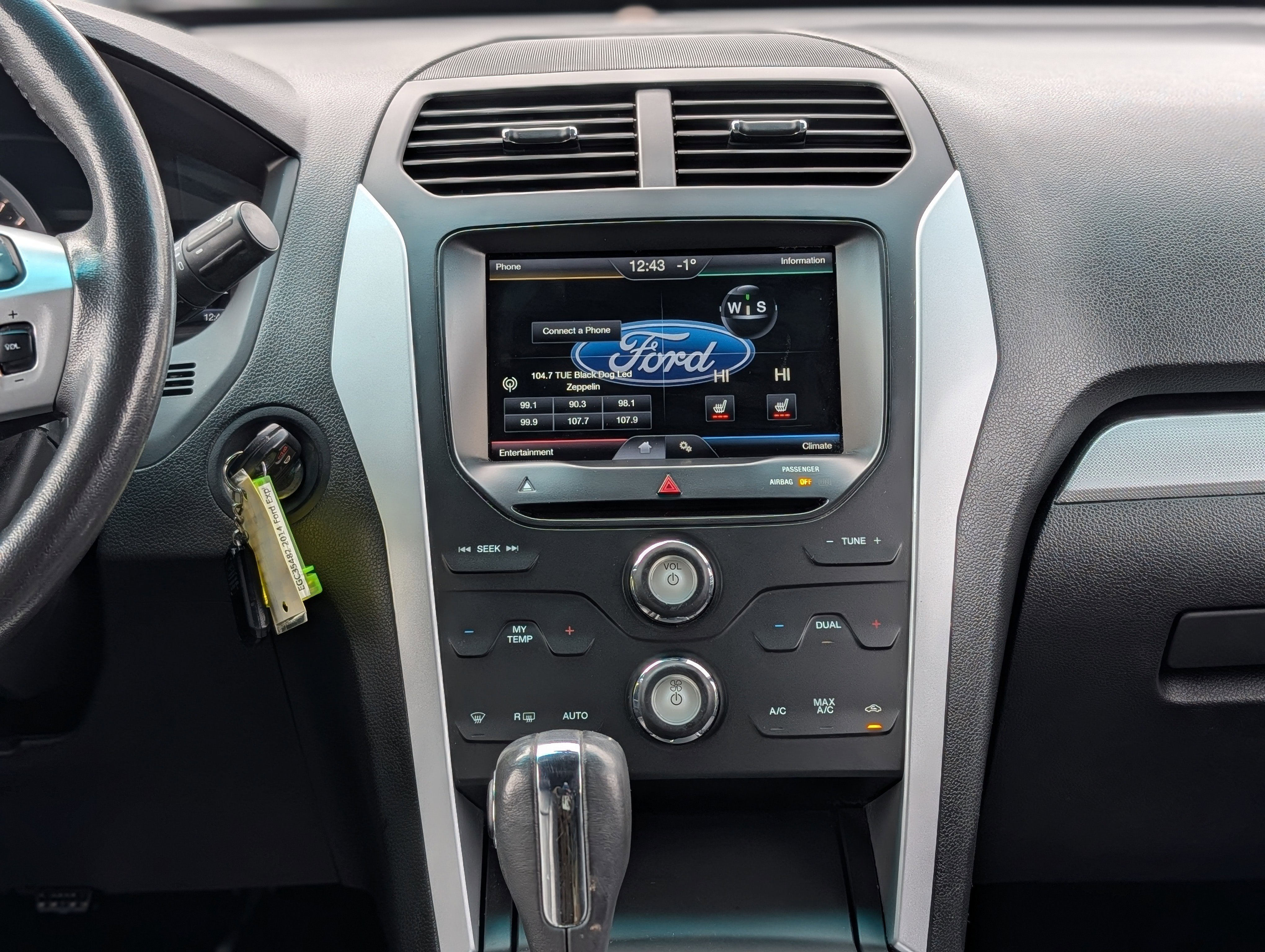 Used 2014 Ford Explorer XLT w/ Equipment Group 202A image 14