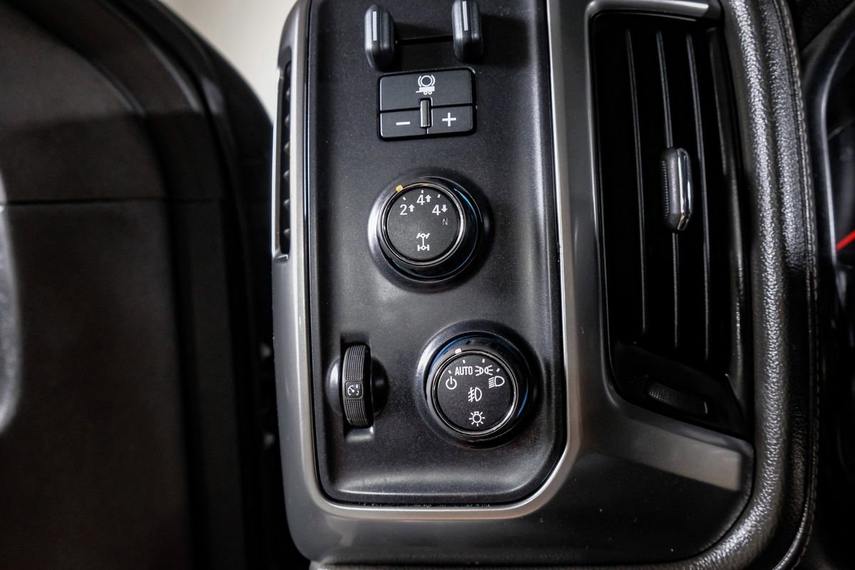 Used 2015 Chevrolet Silverado 2500 LTZ w/ Duramax Plus Package image 24