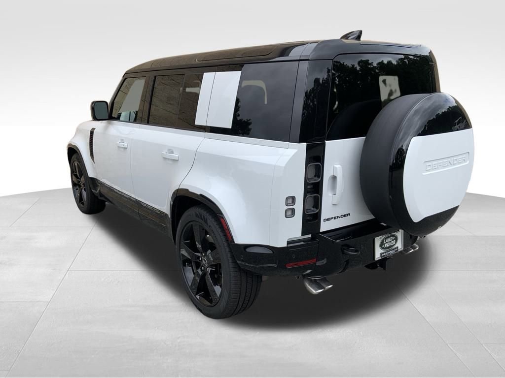 New 2025 Land Rover Defender 110 V8 image 6