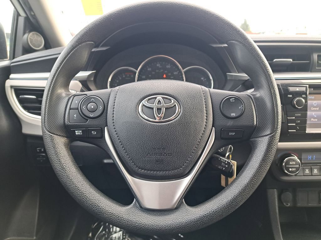Used 2015 Toyota Corolla LE image 19