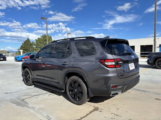 New 2025 Honda Pilot Black Edition image 6