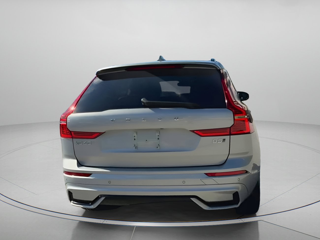 Used 2025 Volvo XC60 B5 Plus image 25