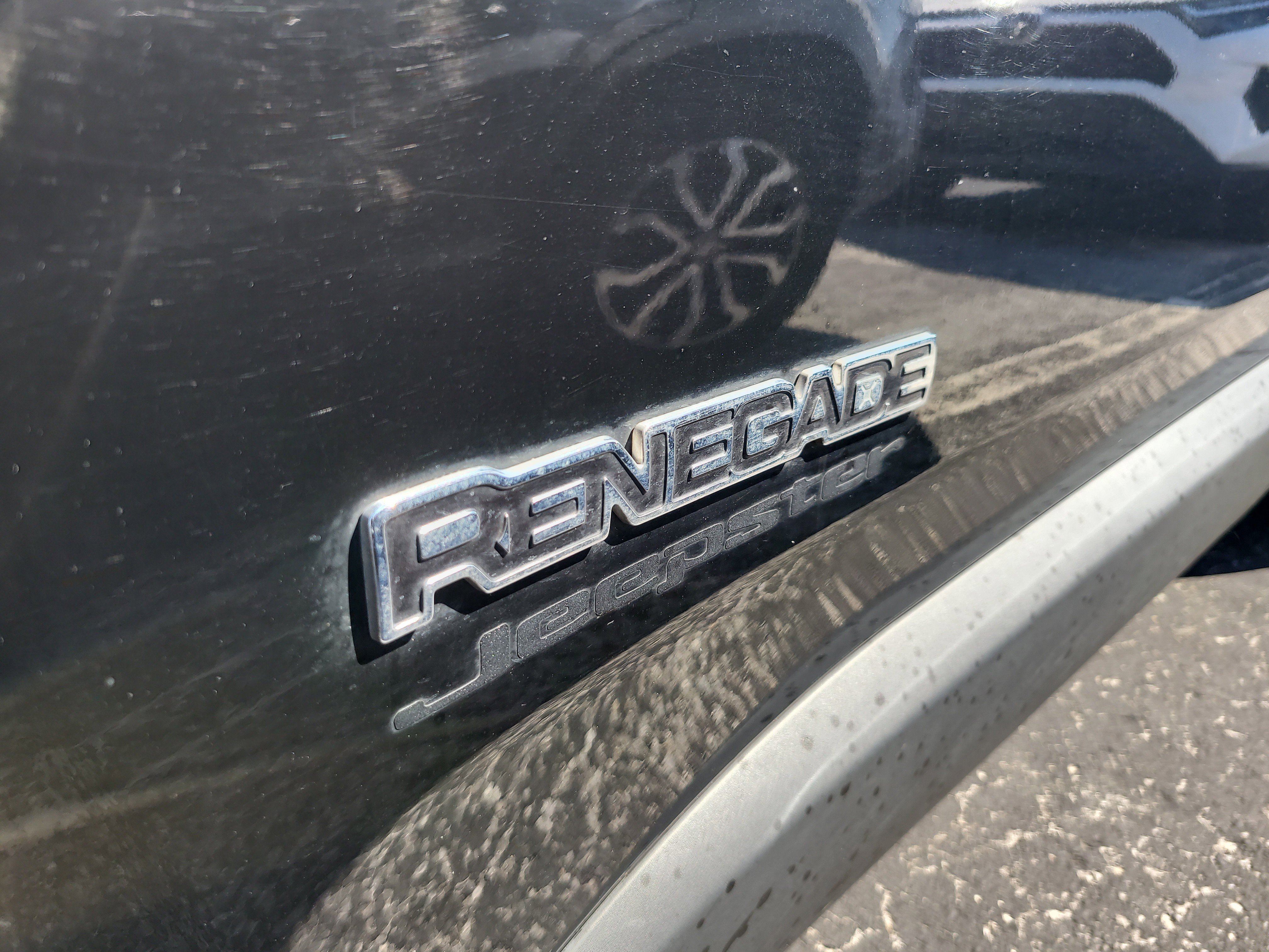 Used 2021 Jeep Renegade Sport FWD image 10