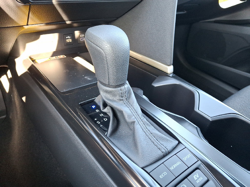 Used 2026 Toyota Camry LE FWD image 15