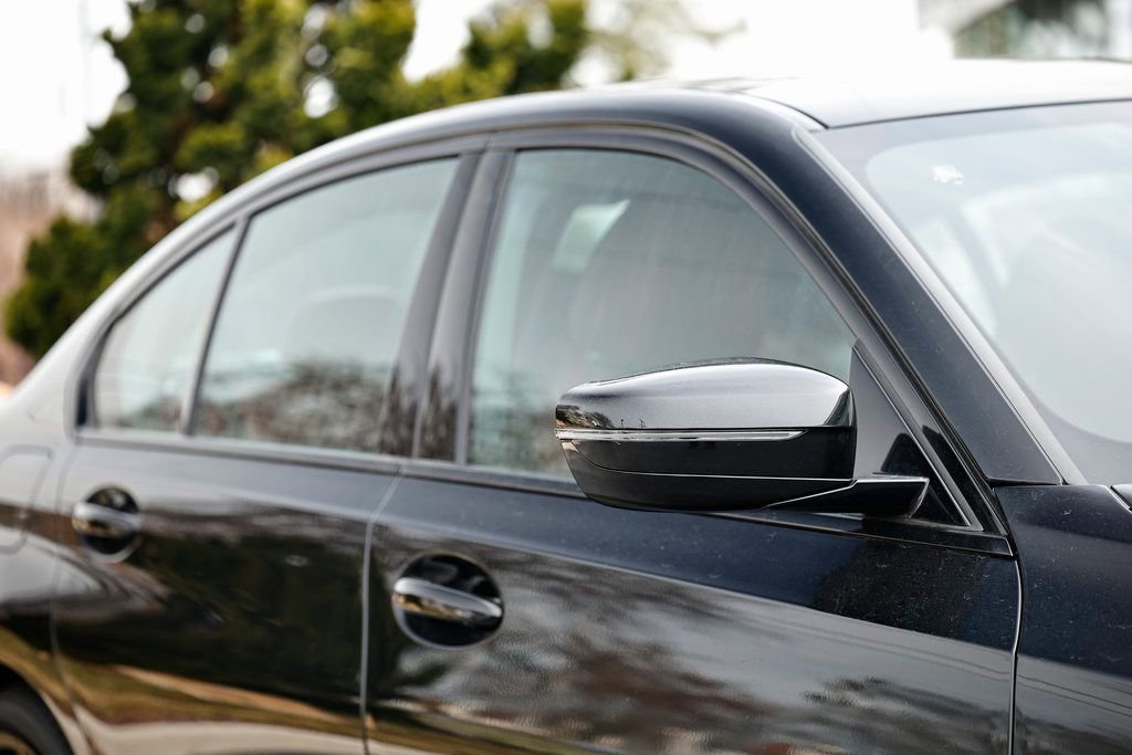 New 2026 BMW 330i Sedan image 3